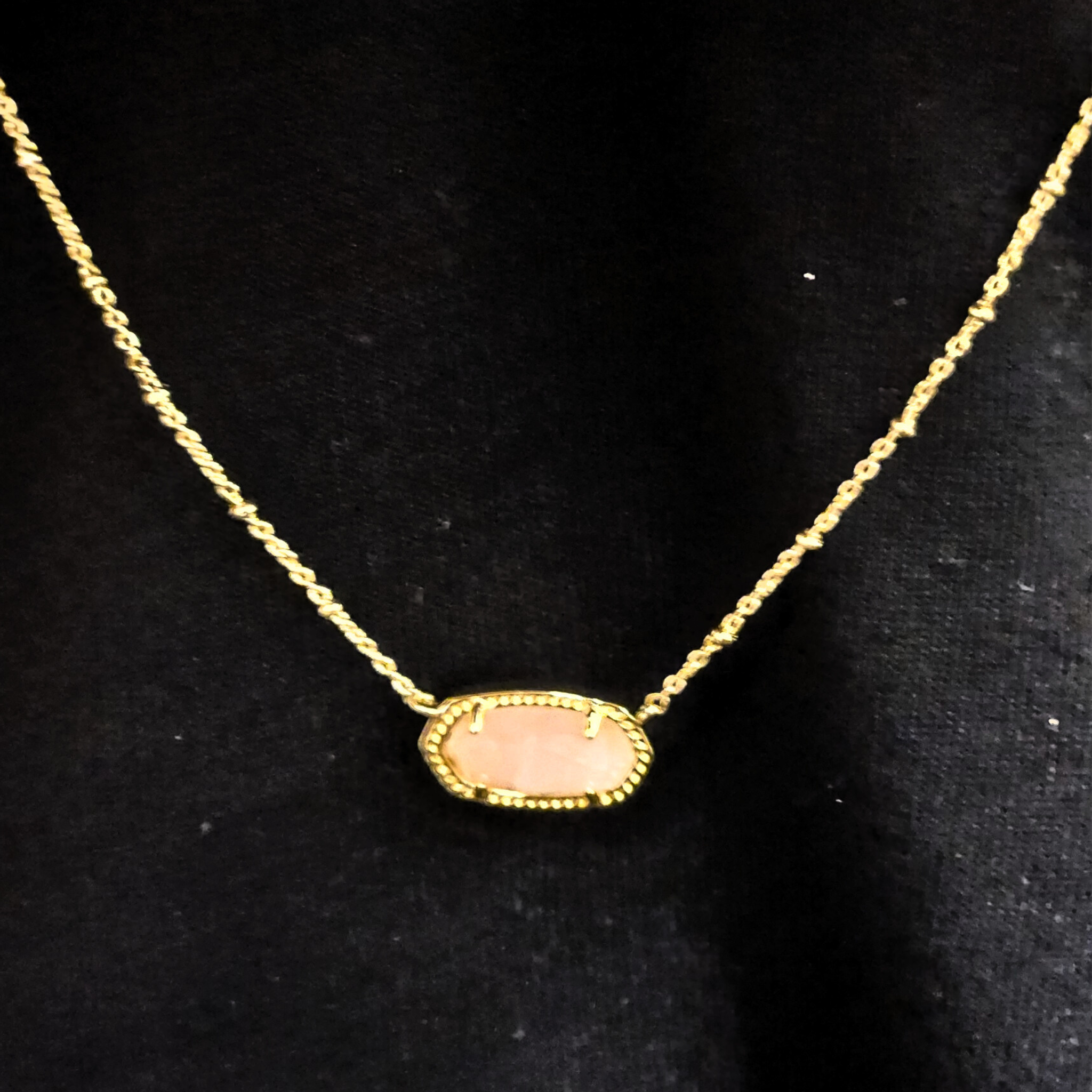 Big kendra hotsell scott necklace